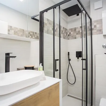 Astenperle Ii In Infrarosauna, Massagesessel, Balkon